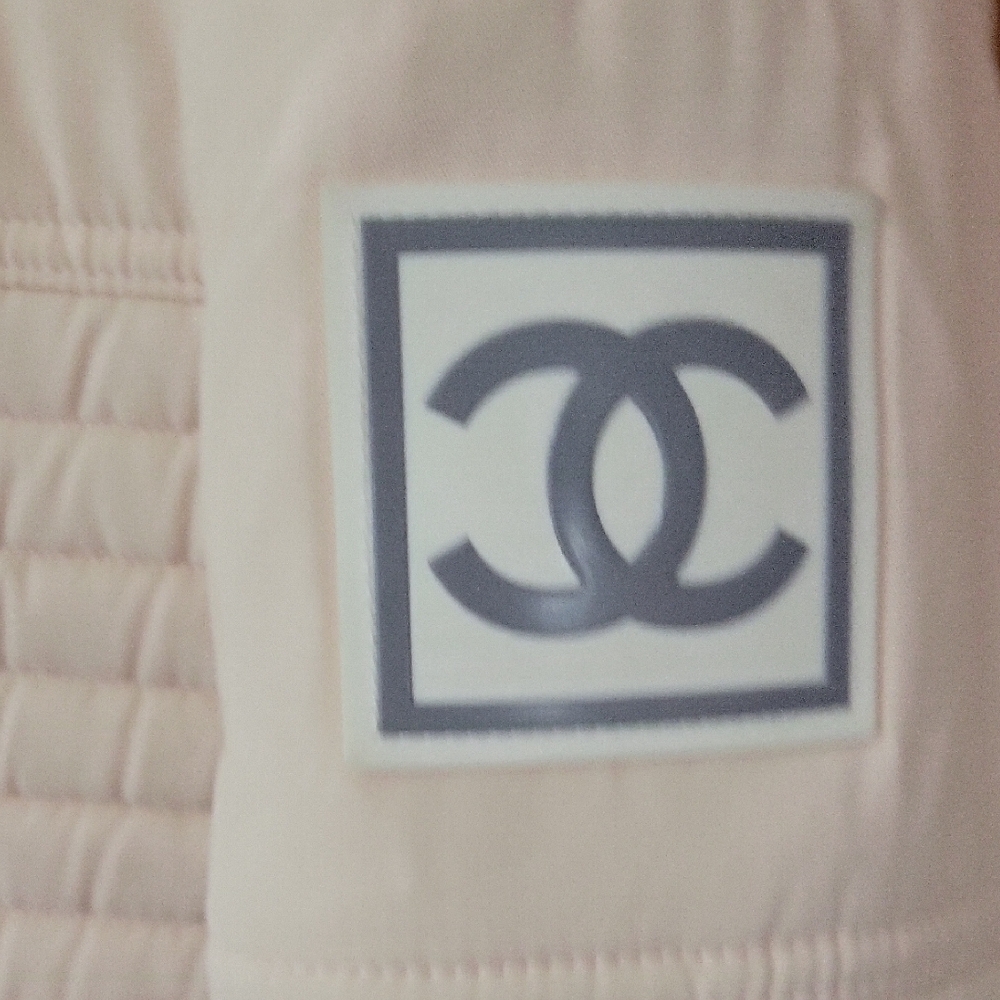 Authentic Vintage Chanel Quilted Two-Tone Ski Jacket Euro size 38 - Picture 8 of 16